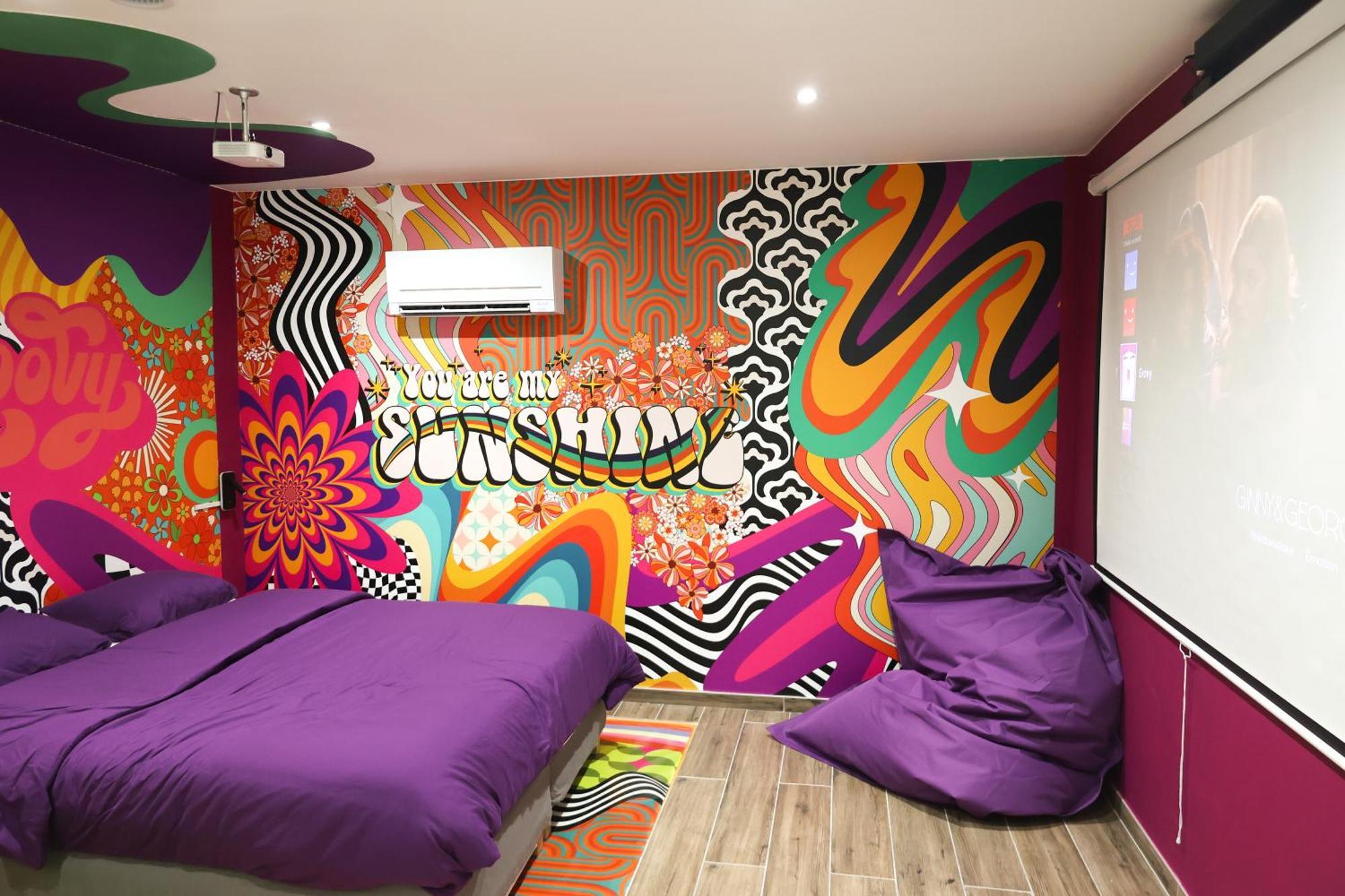 Capsule Groovy-Jacuzzi-Sauna-Billard-Netflix- Nintendo Switch & Jeux Mons Dış mekan fotoğraf